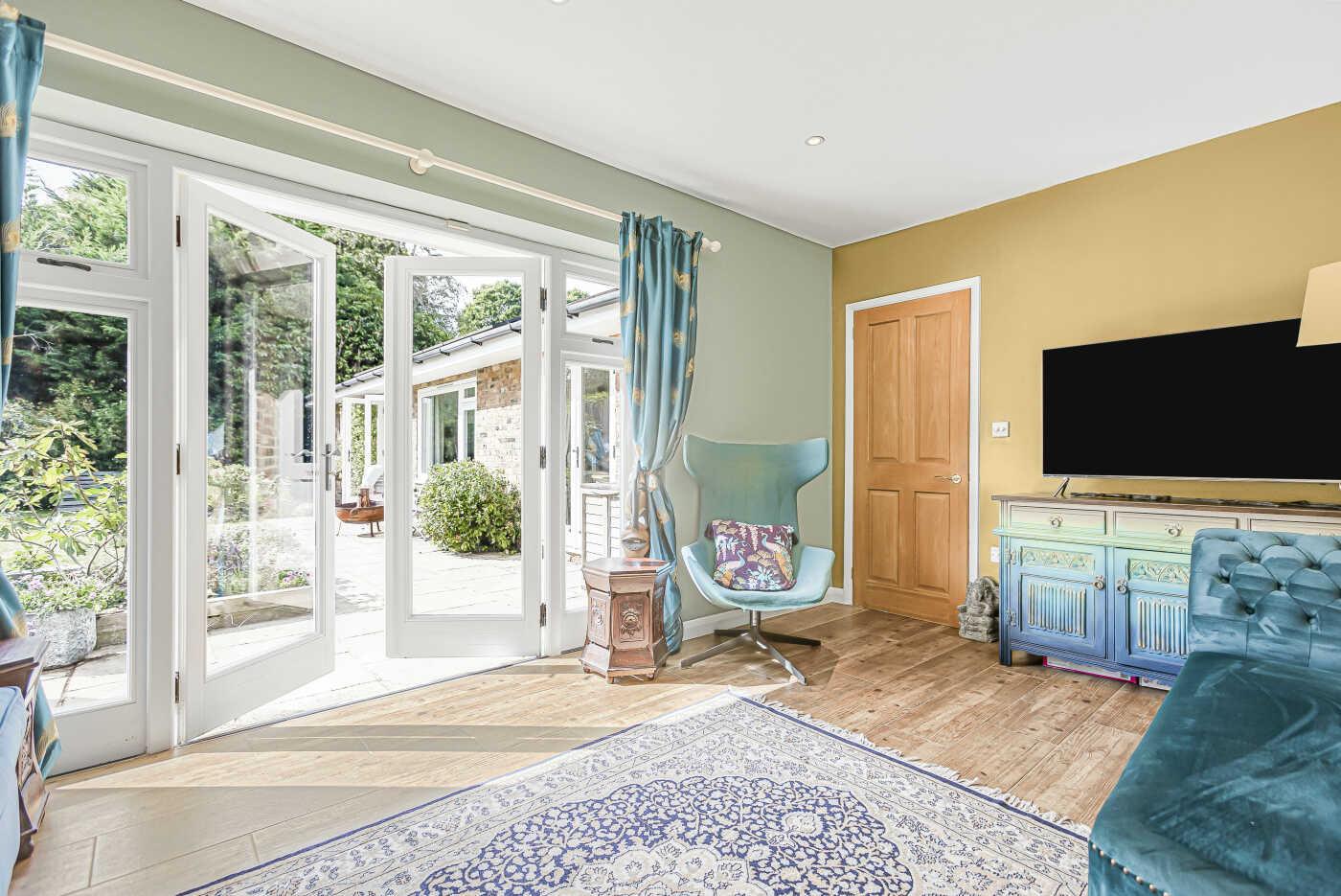 Northfield Avenue, Lower Shiplake